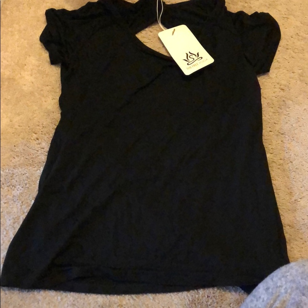 Yoga tee